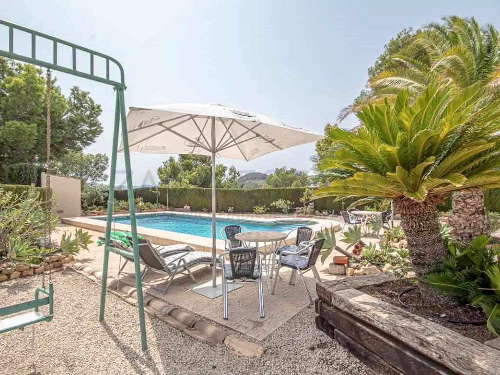 Jardí de Casa o xalet de lloguer en La Nucia amb Piscina