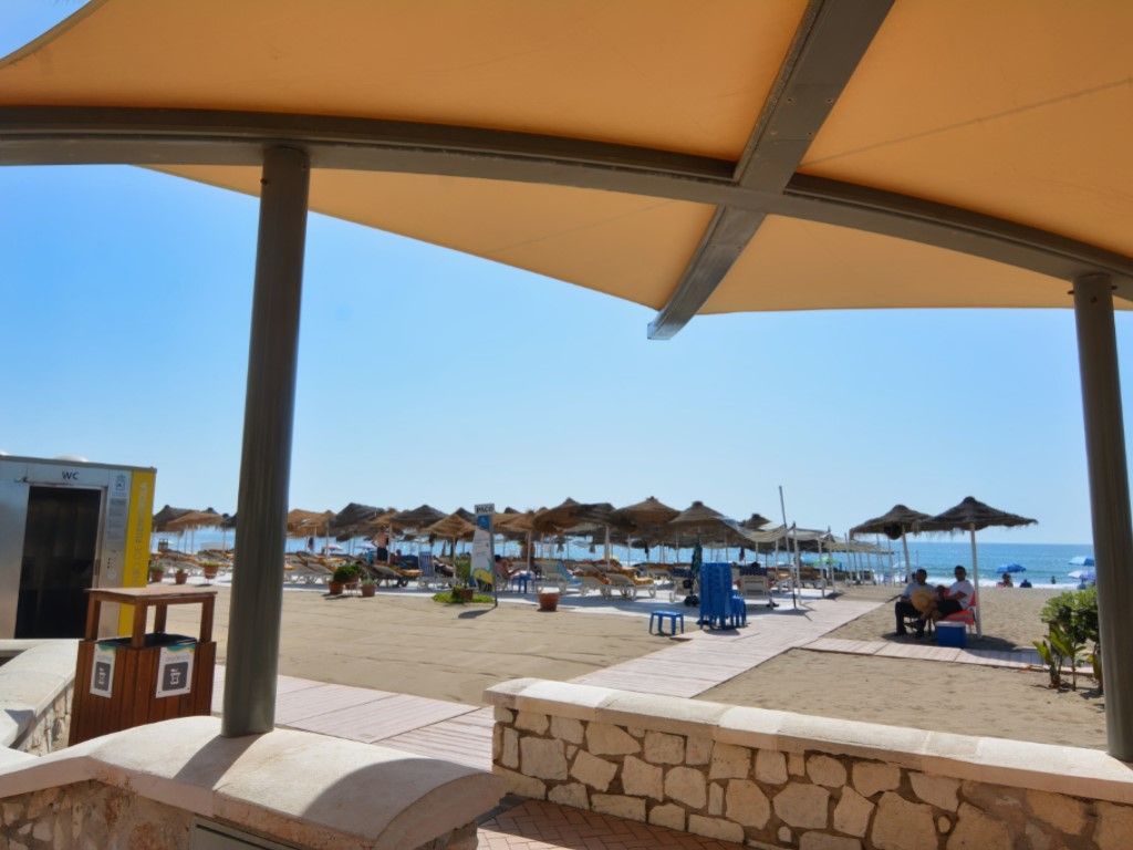 Flat for sale in Fuengirola  with Air Conditioner, Private garden and Terrace