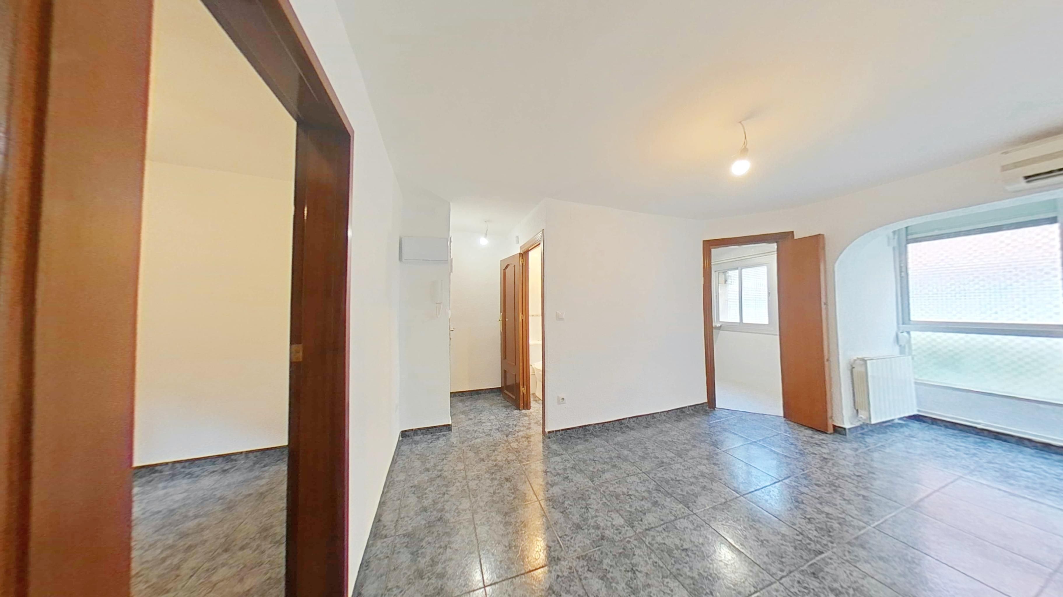 Flat for sale in  Barcelona Capital  with Air Conditioner, Heating and Oven