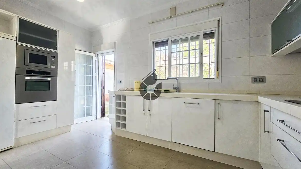 Cocina de Finca rústica en venta en Almensilla con Aire acondicionado, Jardín privado y Piscina