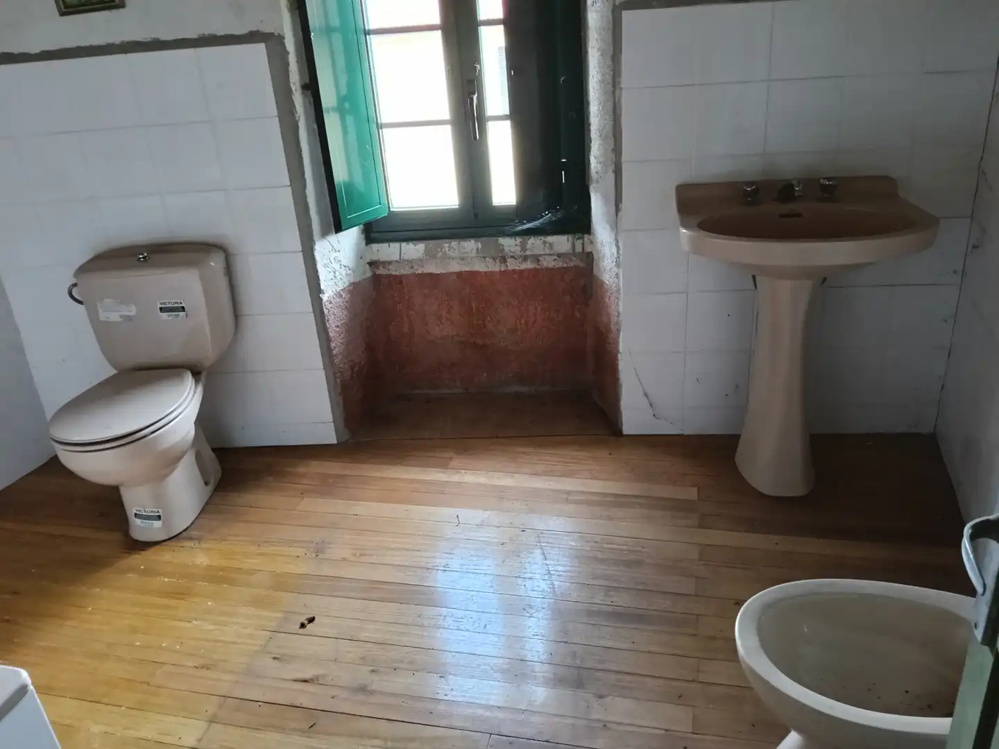 Bathroom of Houses for sale in Coirós  with Private garden and Storage room