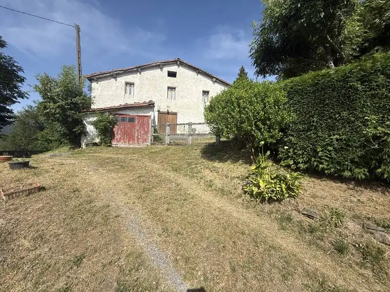 Außenansicht von Country house zum Verkauf in Arakaldo mit Abstellraum