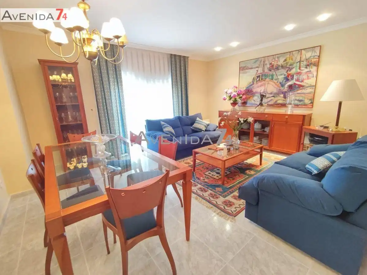Houses for sale in Los Angeles - Apolonia