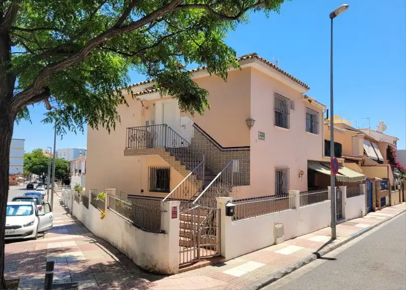 Vista exterior de Piso en venta en Marbella con Aire acondicionado, Calefacción y Terraza