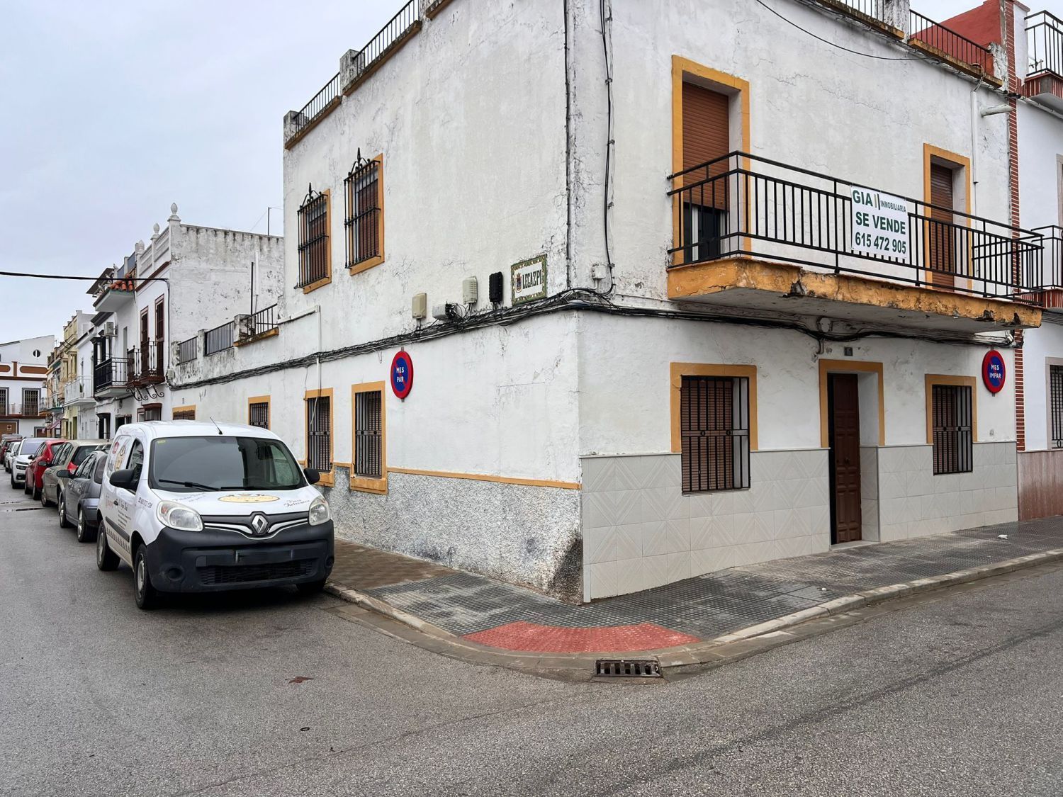Vista exterior de Casa o chalet en venta en Los Palacios y Villafranca con Aire acondicionado