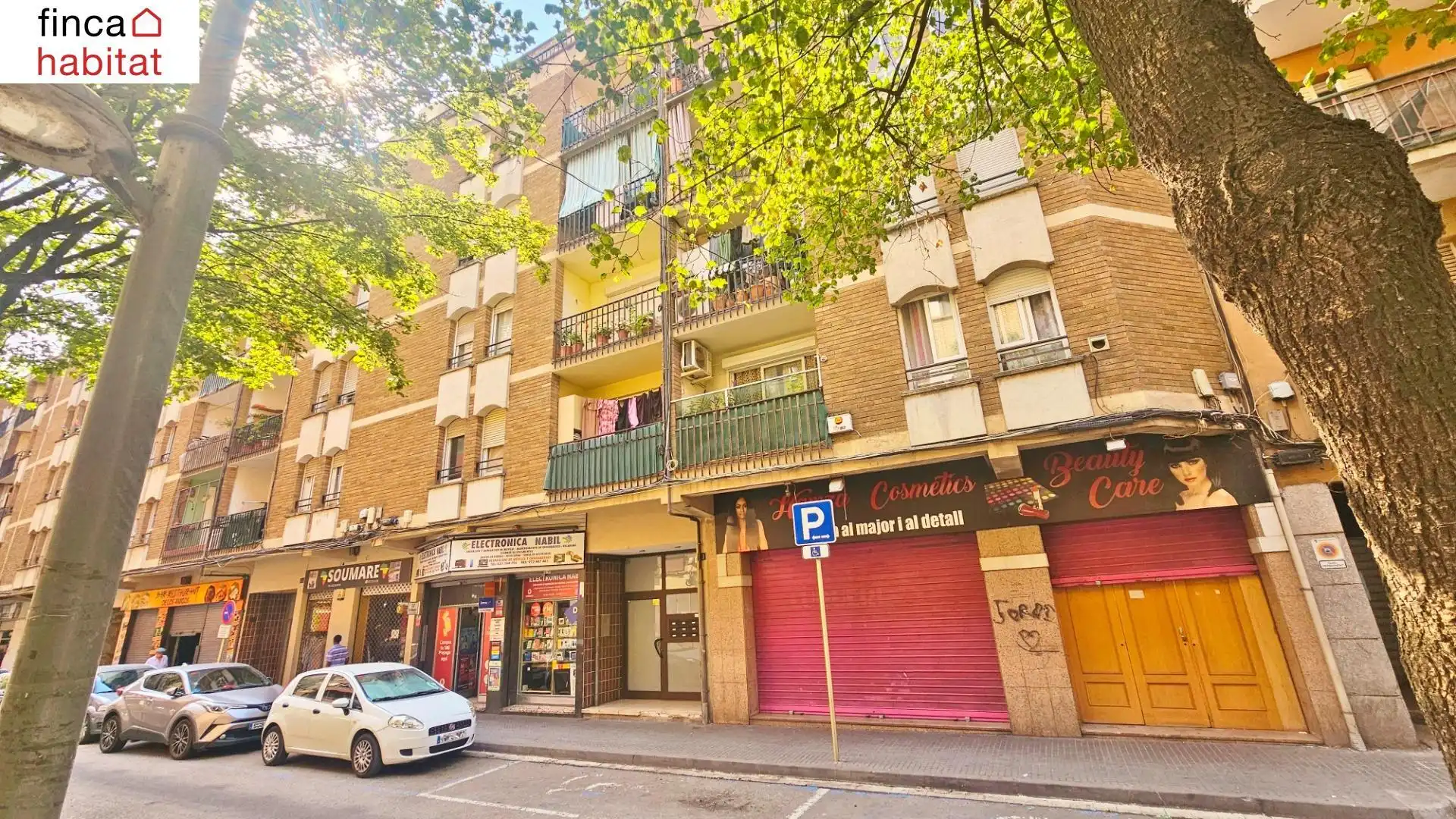 Pis amb terrassa en venda a Angel Guimera