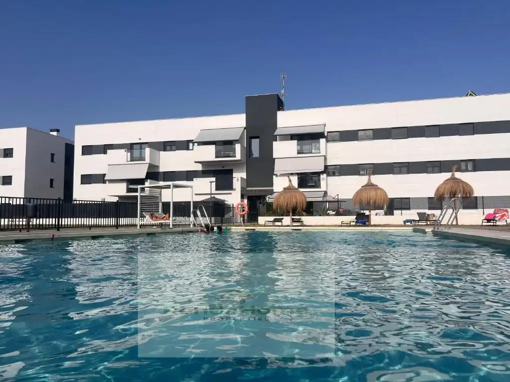 Appartement avec ascenseur à louer à Avenida Marqués de Valle Niza