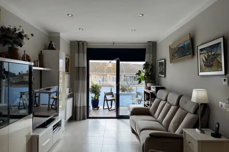 Wohnzimmer von Maisonette zum Verkauf in L'Escala mit Klimaanlage, Heizung und Terrasse