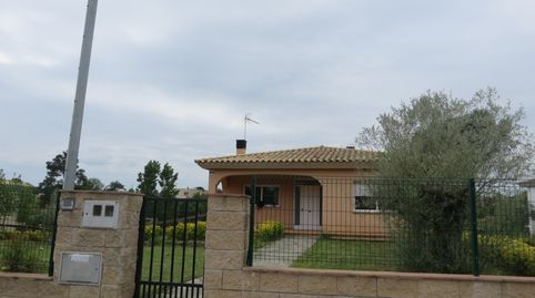Solvia Inmobiliaria  Chalet independiente Sils