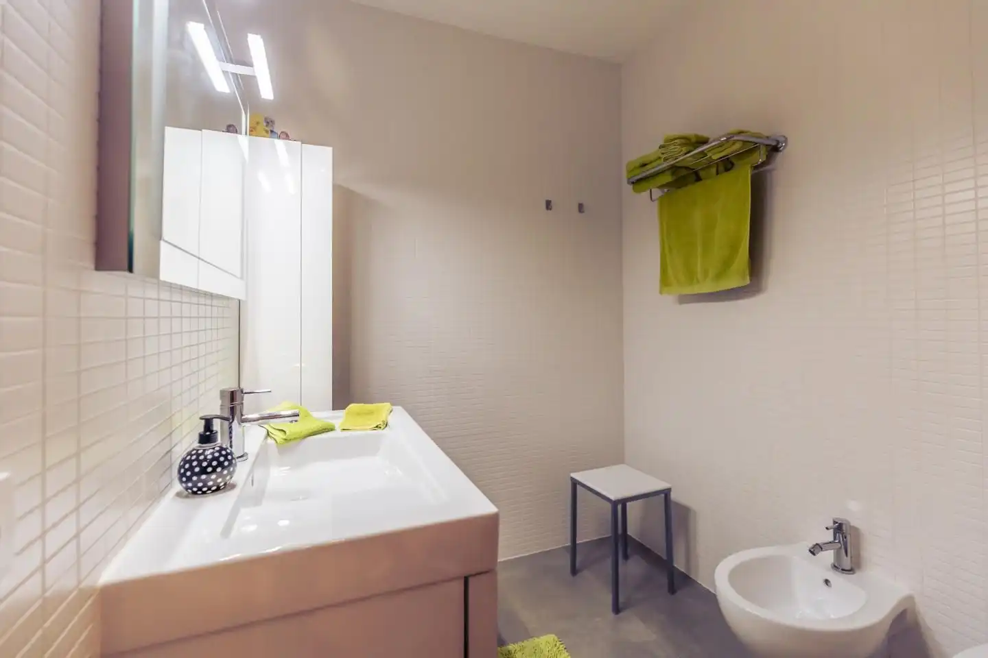 Badezimmer von Dachboden zum Verkauf in Adeje mit Klimaanlage, Abstellraum und Möbliert