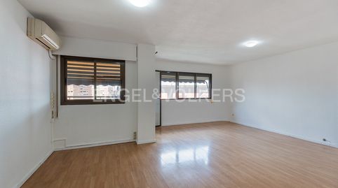 Foto 2 de Piso de alquiler en Avenida Aragon, Mestalla, Valencia Capital