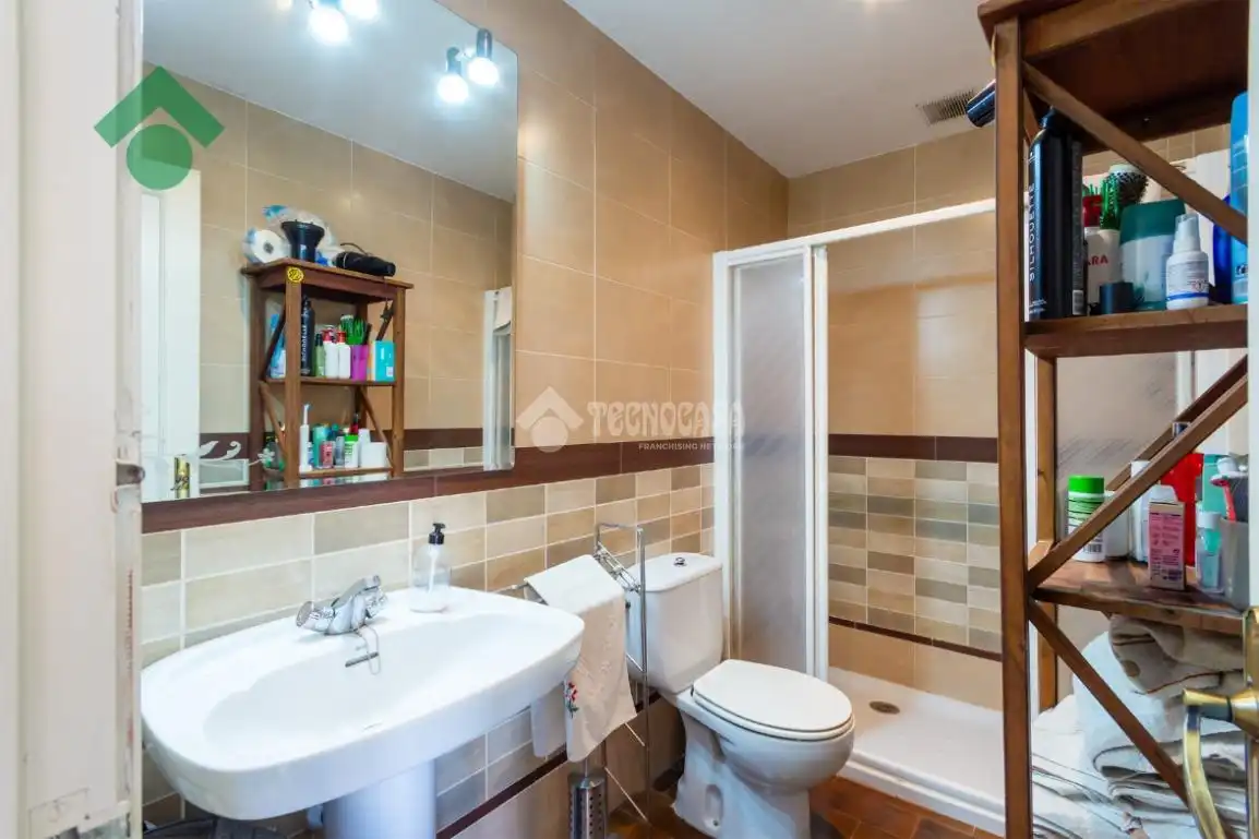 Baño de Casa adosada en venta en Nerja con Aire acondicionado y Balcón