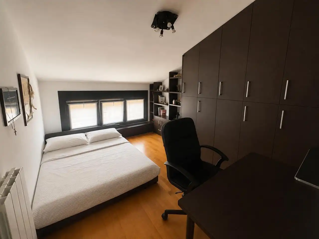 Dormitori de Casa o xalet en venda en Zaragoza amb Aire condicionat, Calefacció i Jardí privat