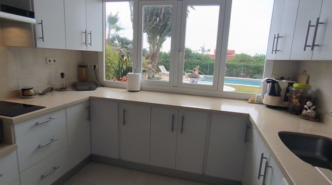 Foto 3 de Casa adosada en venta en Huércal de Almería, Almería
