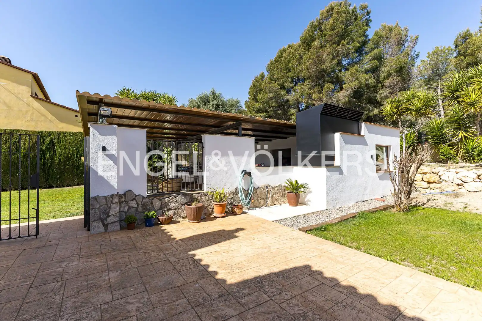 Vista exterior de Casa o chalet en venta en El Vendrell con Aire acondicionado, Calefacción y Jardín privado
