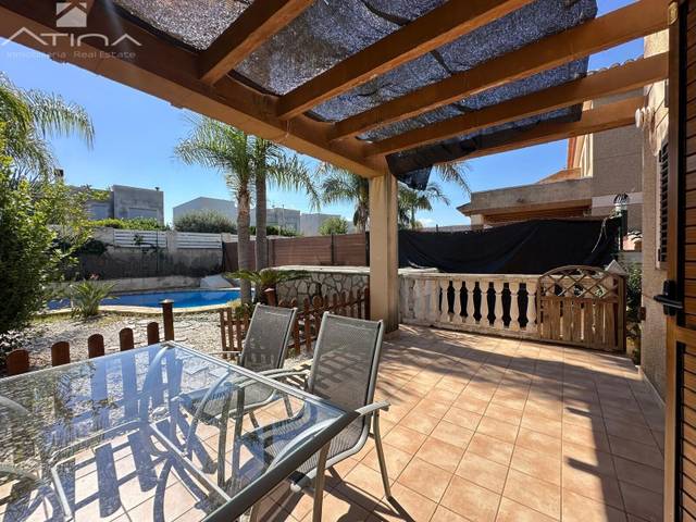 Casa adosada en Venta en Calle SEQUIA MARE en Daimús