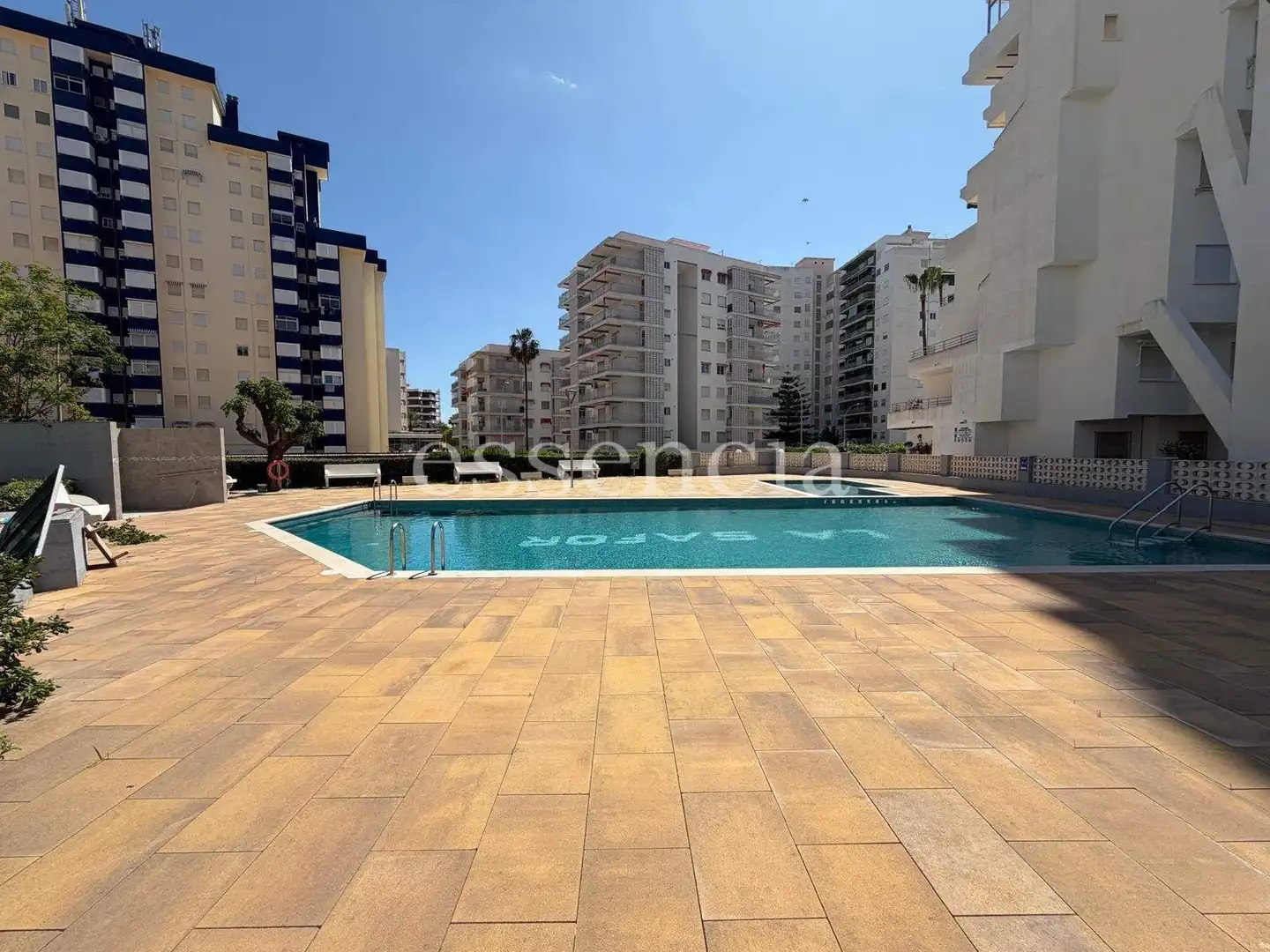 Piscina de Apartament en venda en Gandia amb Jardí privat, Terrassa i Balcó