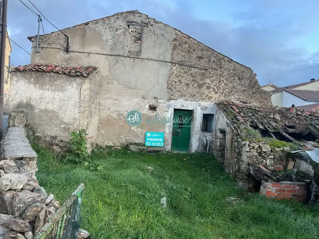 Houses for sale in Segovia