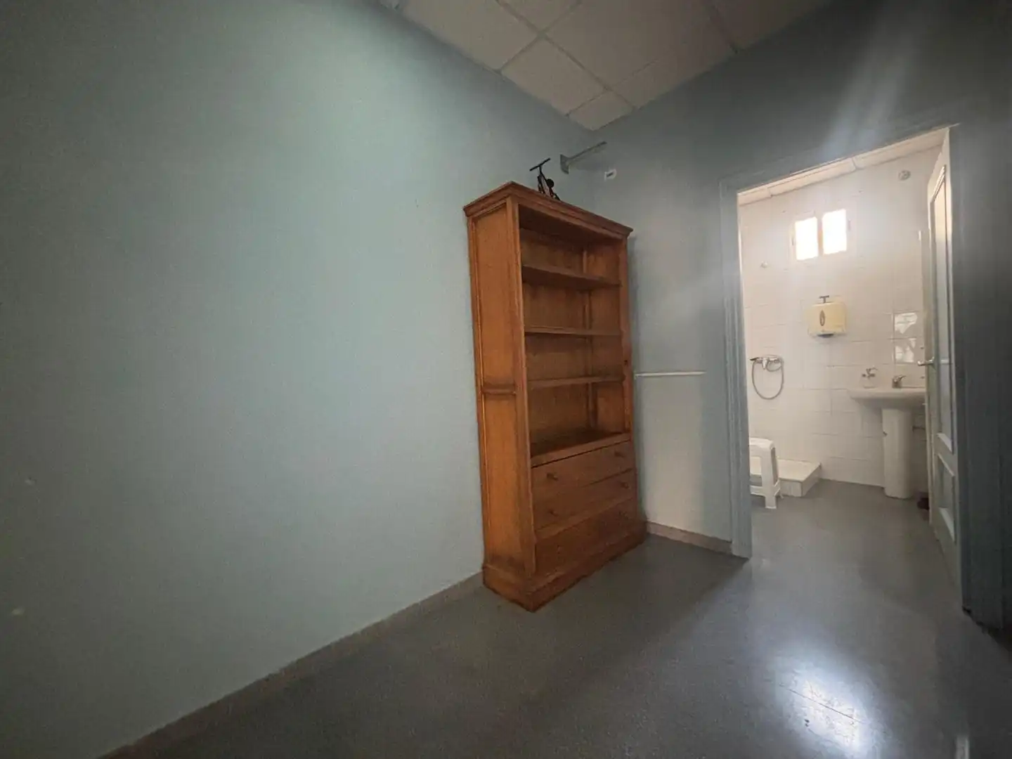 Dormitori de Local en venda en Córdoba amb Aire condicionat