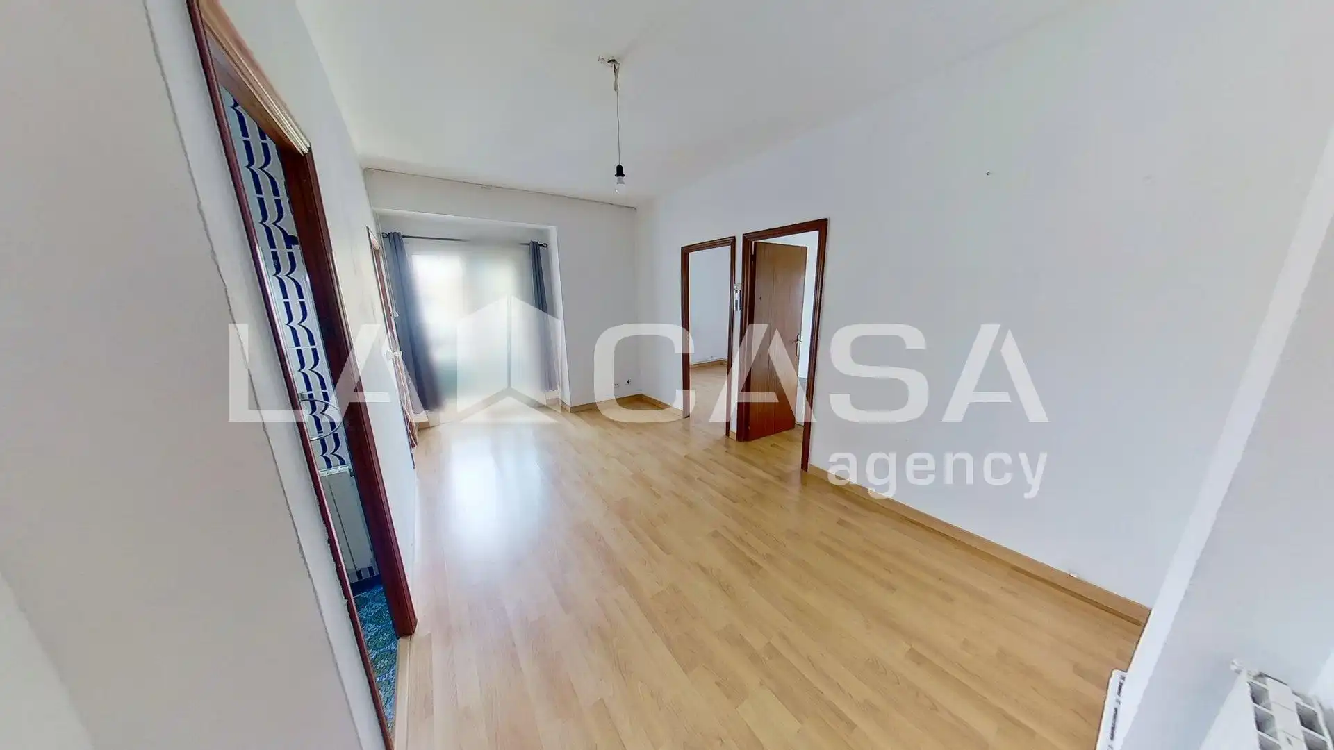 Wohnung zum Verkauf in Barcelona mit Heizung und Balkon