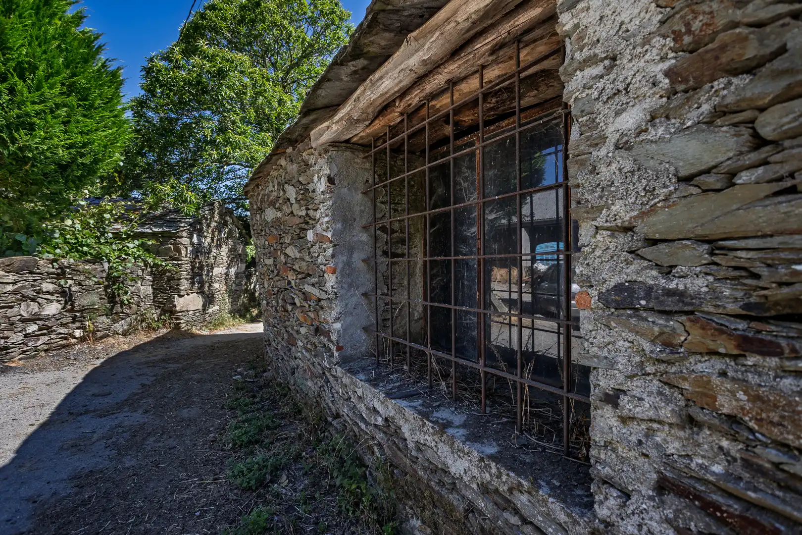 Exterior view of Country homes for sale in Láncara