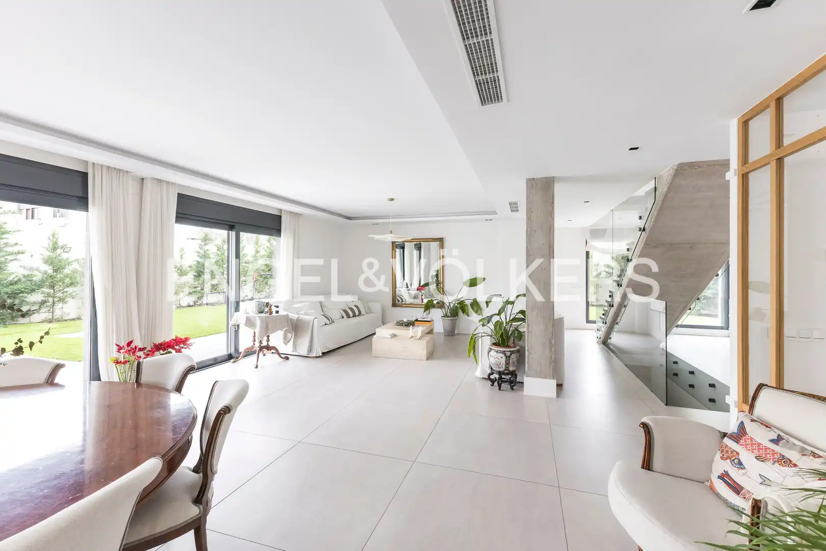 Sala d'estar de Casa o xalet de lloguer en Madrid amb Aire condicionat, Calefacció i Jardí privat