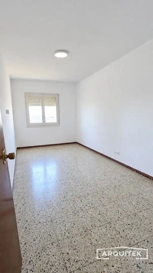 Habitación de Ático en venta en Lleida con Aire acondicionado, Calefacción y Terraza