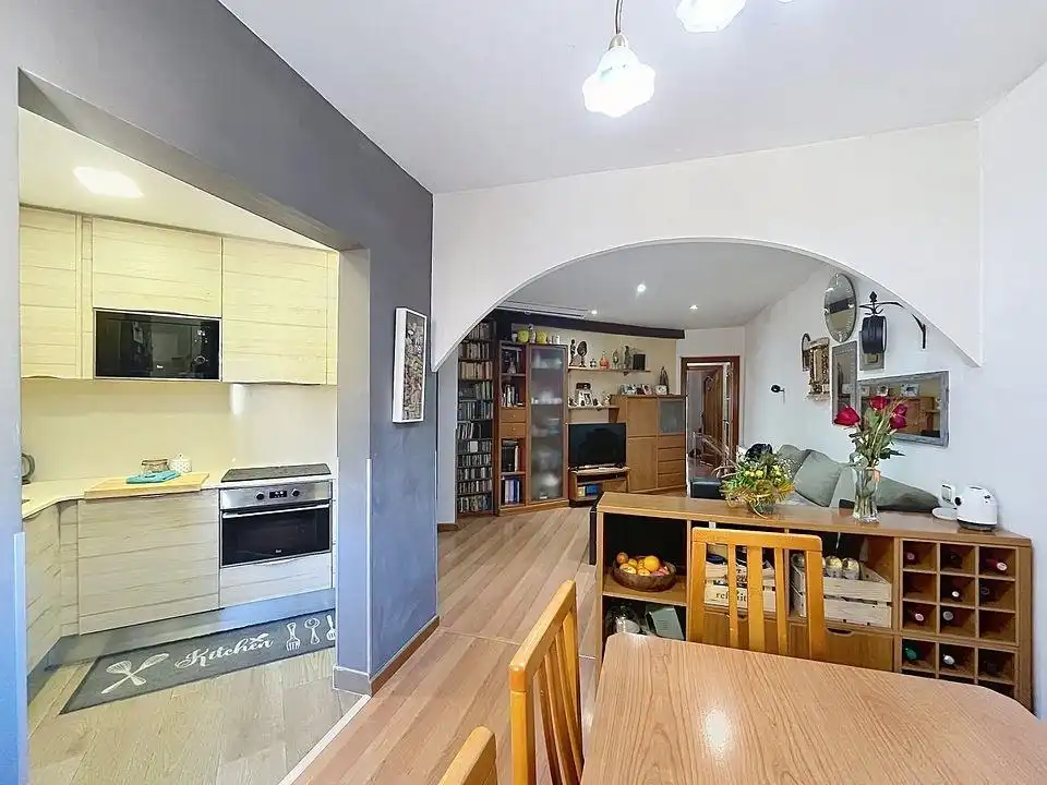 Cocina de Apartamento en venta en Barcelona con Aire acondicionado, Calefacción y Parquet