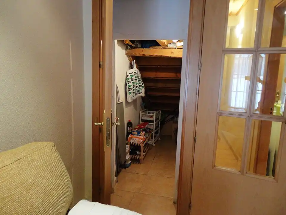 Casa adosada en venda en Espejón amb Jardí privat, Traster i Moblat