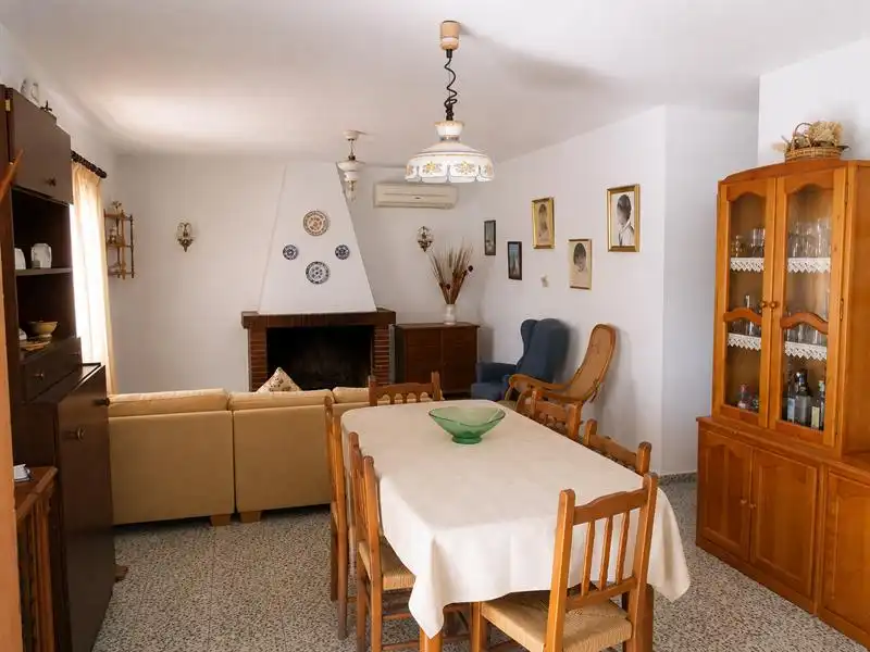 Esszimmer von Grundstücke zum Verkauf in Estepona
