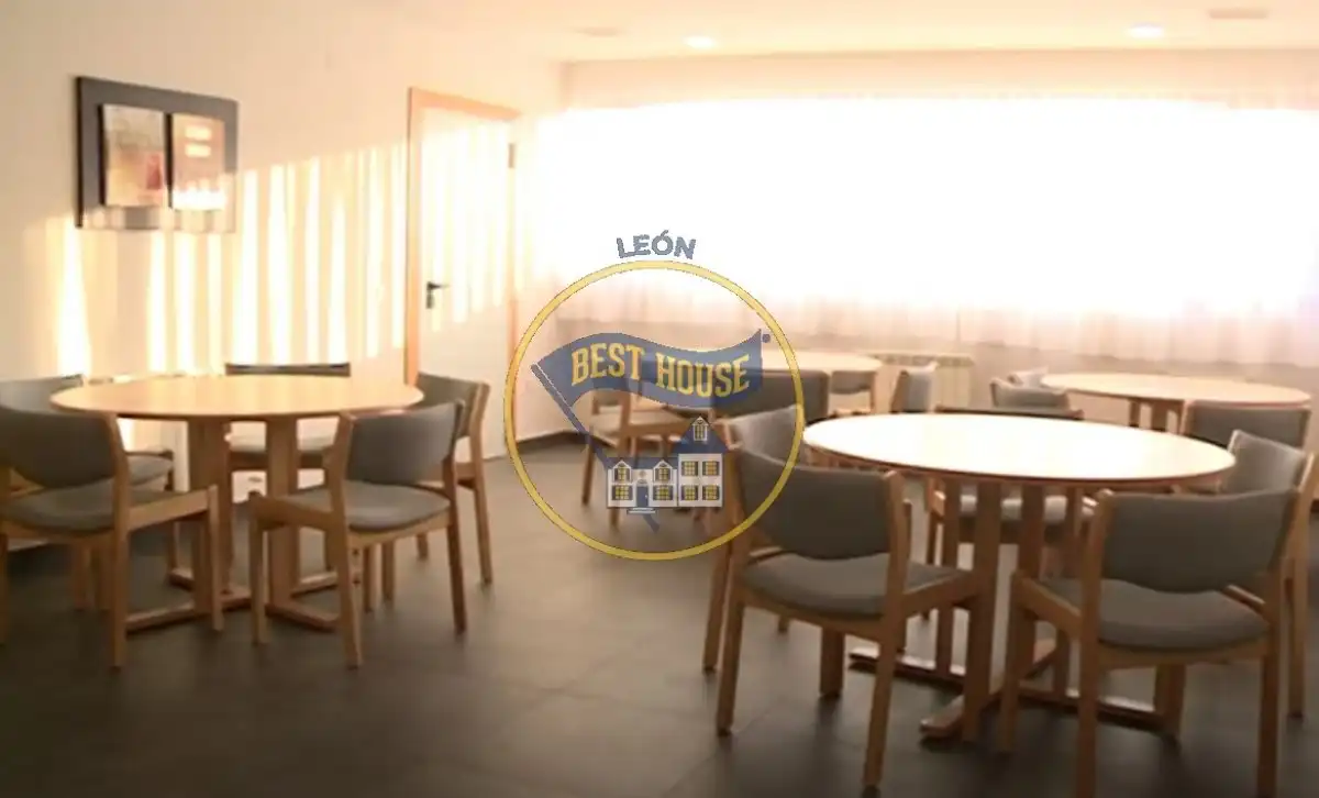 Casa o chalet en venta en Sariegos con Calefacción, Terraza y Alarma
