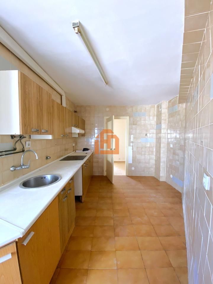 Kitchen of Flat for sale in Santovenia de la Valdoncina  with Heating and Terrace