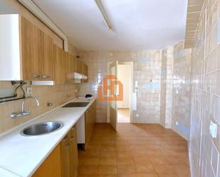 Kitchen of Flat for sale in Santovenia de la Valdoncina  with Heating and Terrace