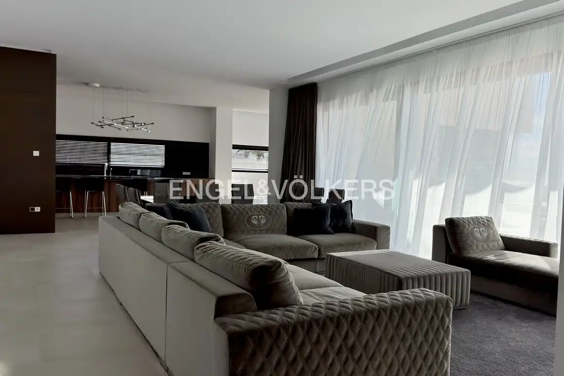 Casa con piscina in vendita a Golf Bahía, imagen 9