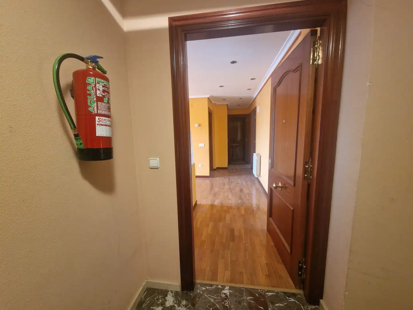 Piso con terraza en venta en Villamediana de Iregua - CL RIO GLERA, imagen 3