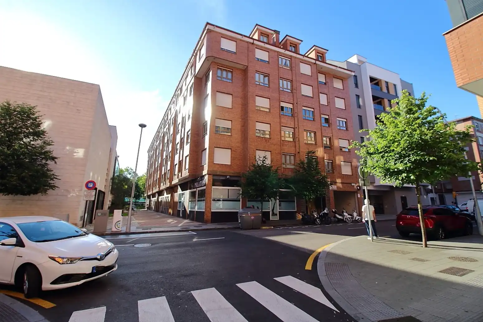 Vista exterior de Pis en venda en Gijón  amb Calefacció i Parquet