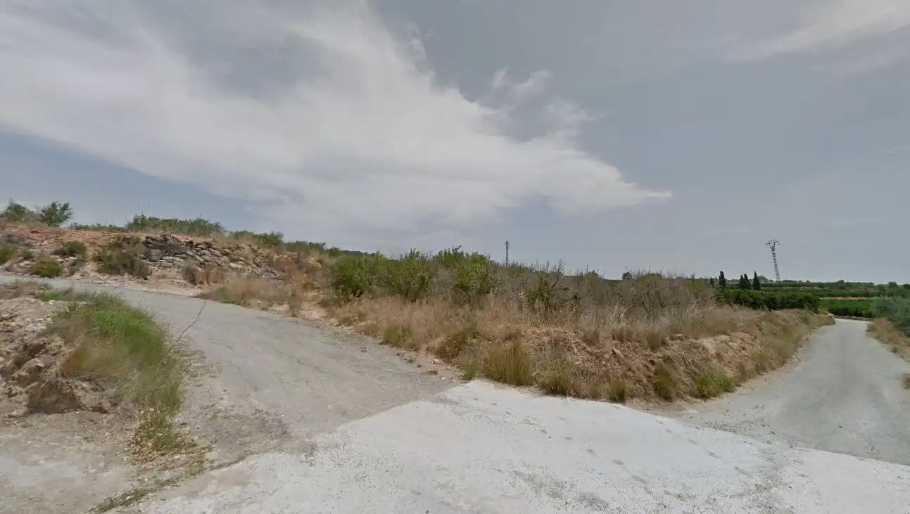 Terreno en venta en Montroi / Montroy