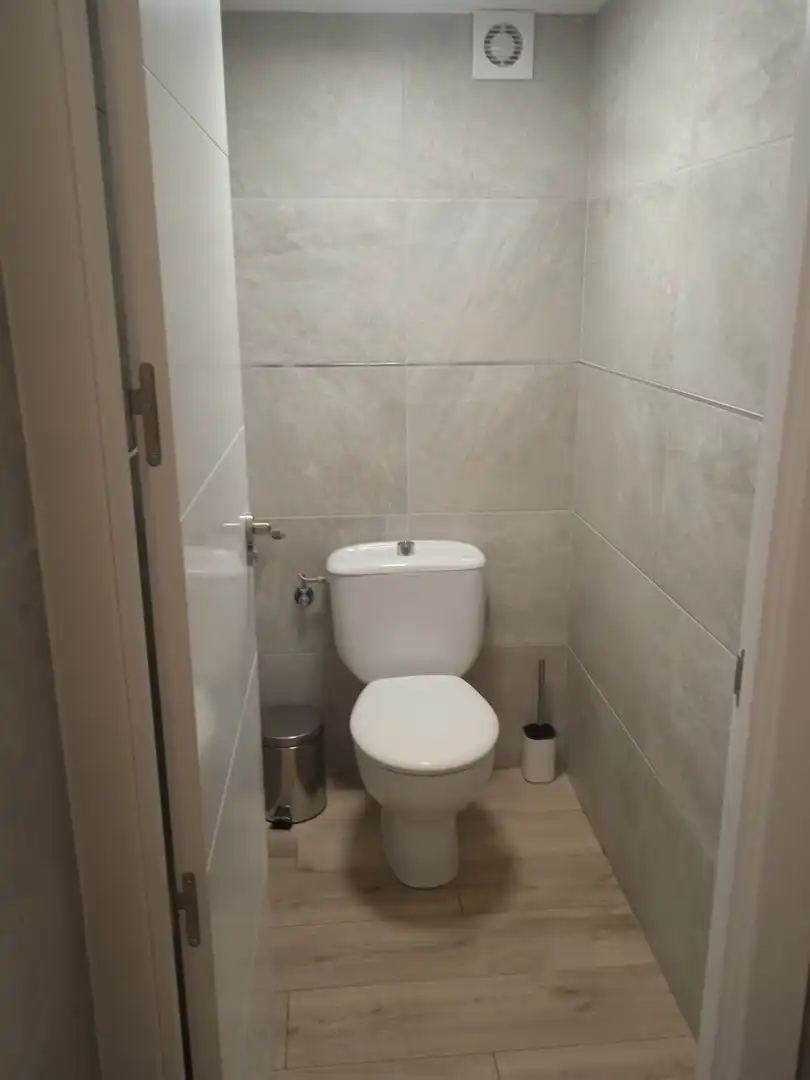 Local de lloguer a Gaztelu, Intxaurrondo