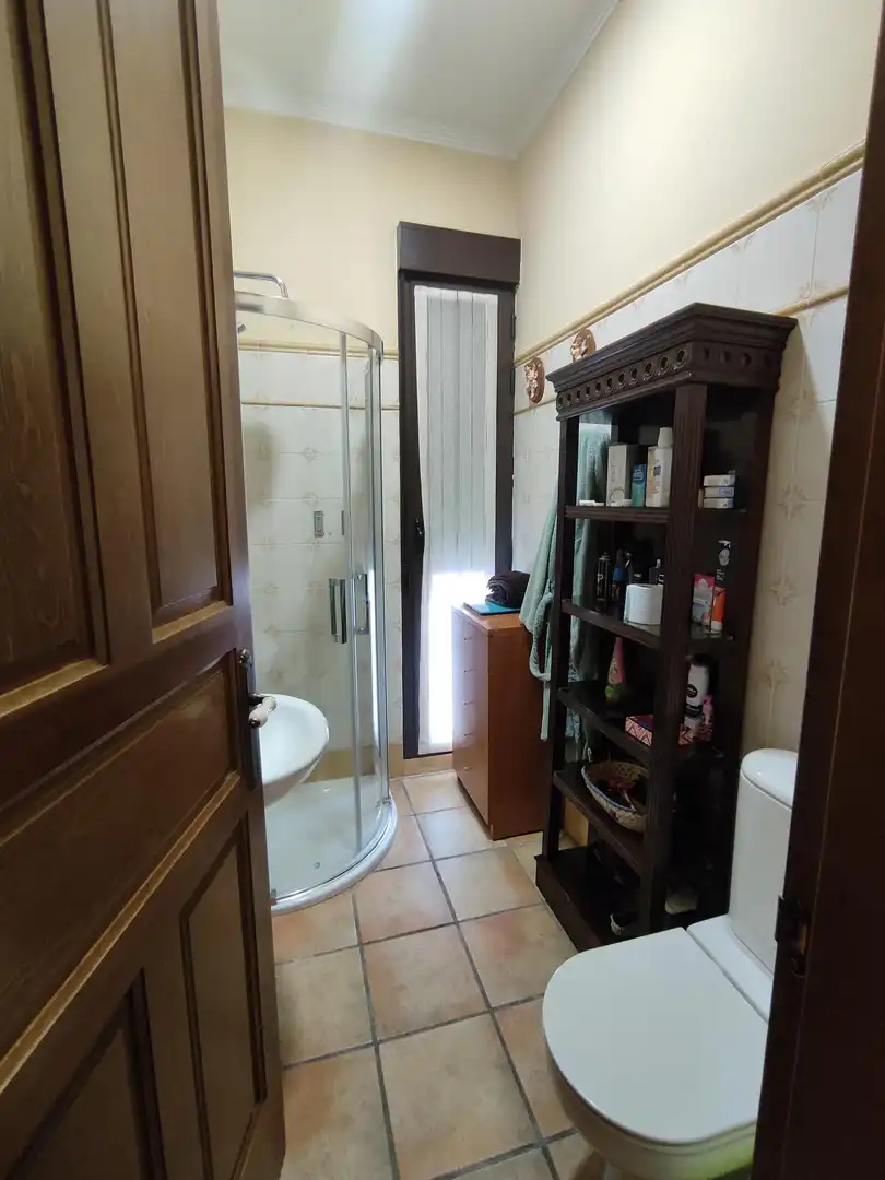 Baño de Casa o chalet en venta en Pedro Muñoz con Aire acondicionado, Calefacción y Jardín privado