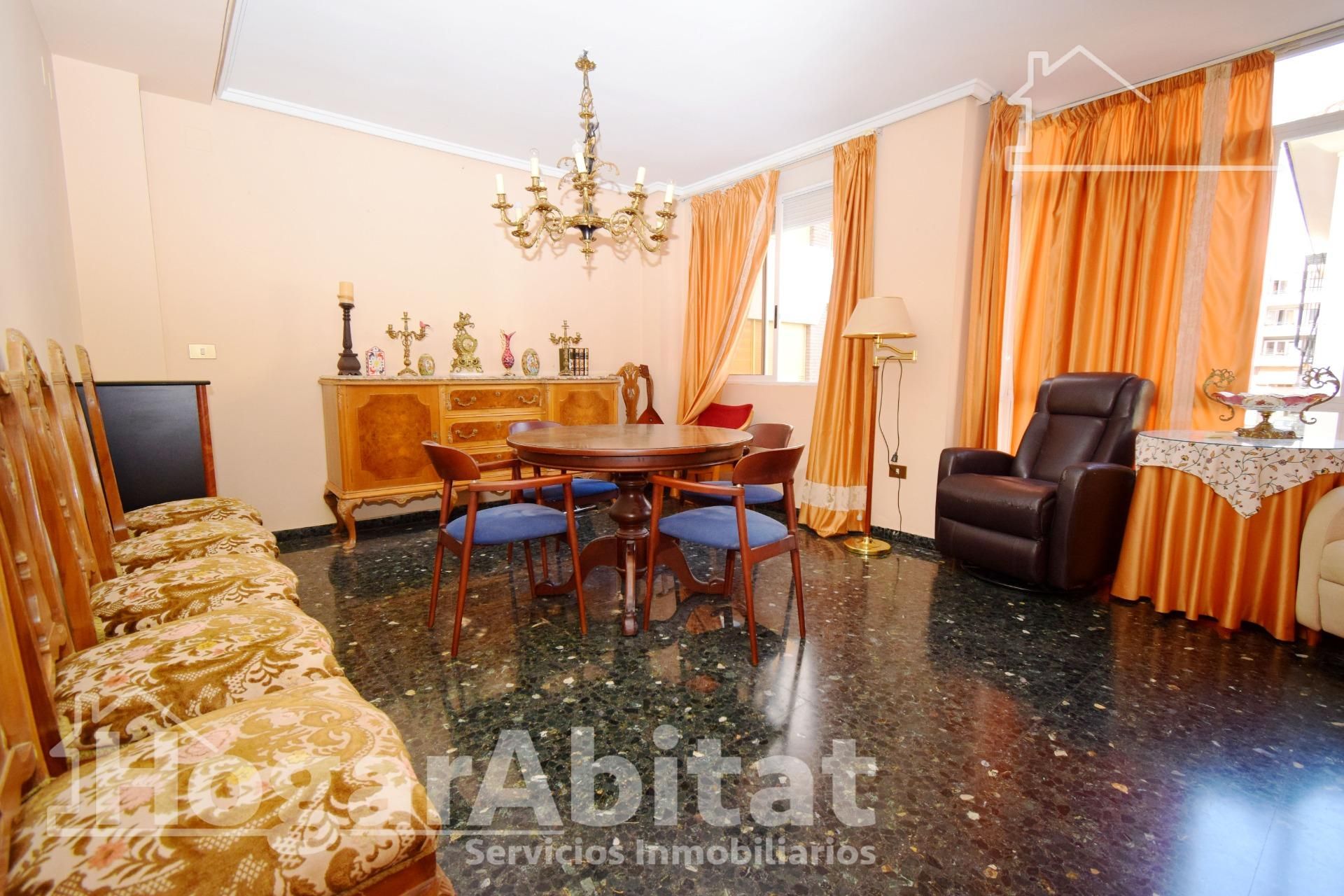 Living room of Flat for sale in Sagunto / Sagunt  with Air Conditioner, Heating and Storage room