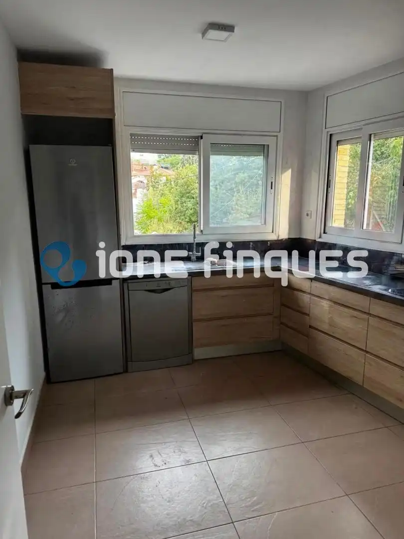 Cocina de Casa o chalet en venta en Rubí con Calefacción, Terraza y Piscina