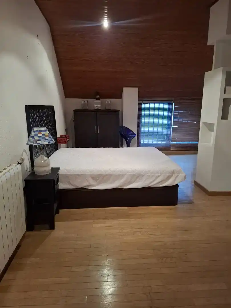 Schlafzimmer von Maisonette zur Miete in Cáceres Capital mit Klimaanlage