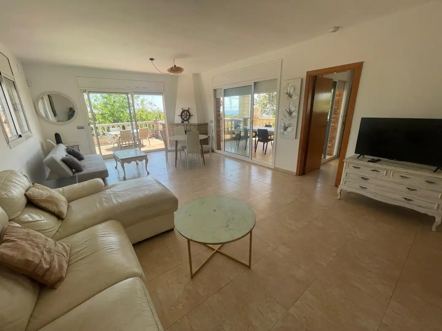 Sala de estar de Casa o chalet en venta en Calafell con Aire acondicionado, Jardín privado y Terraza