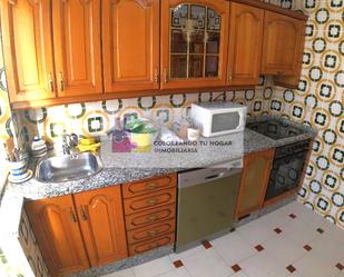 Kitchen of Flat to rent in San Andrés del Rabanedo  with Heating, Parquet flooring and Terrace
