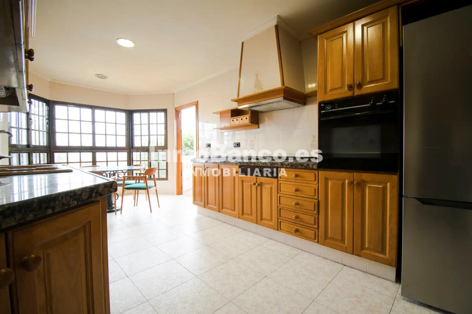 Cocina de Casa o chalet en venta en Chiva con Aire acondicionado, Calefacción y Jardín privado