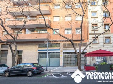 Local comercial en venta en Les Corts