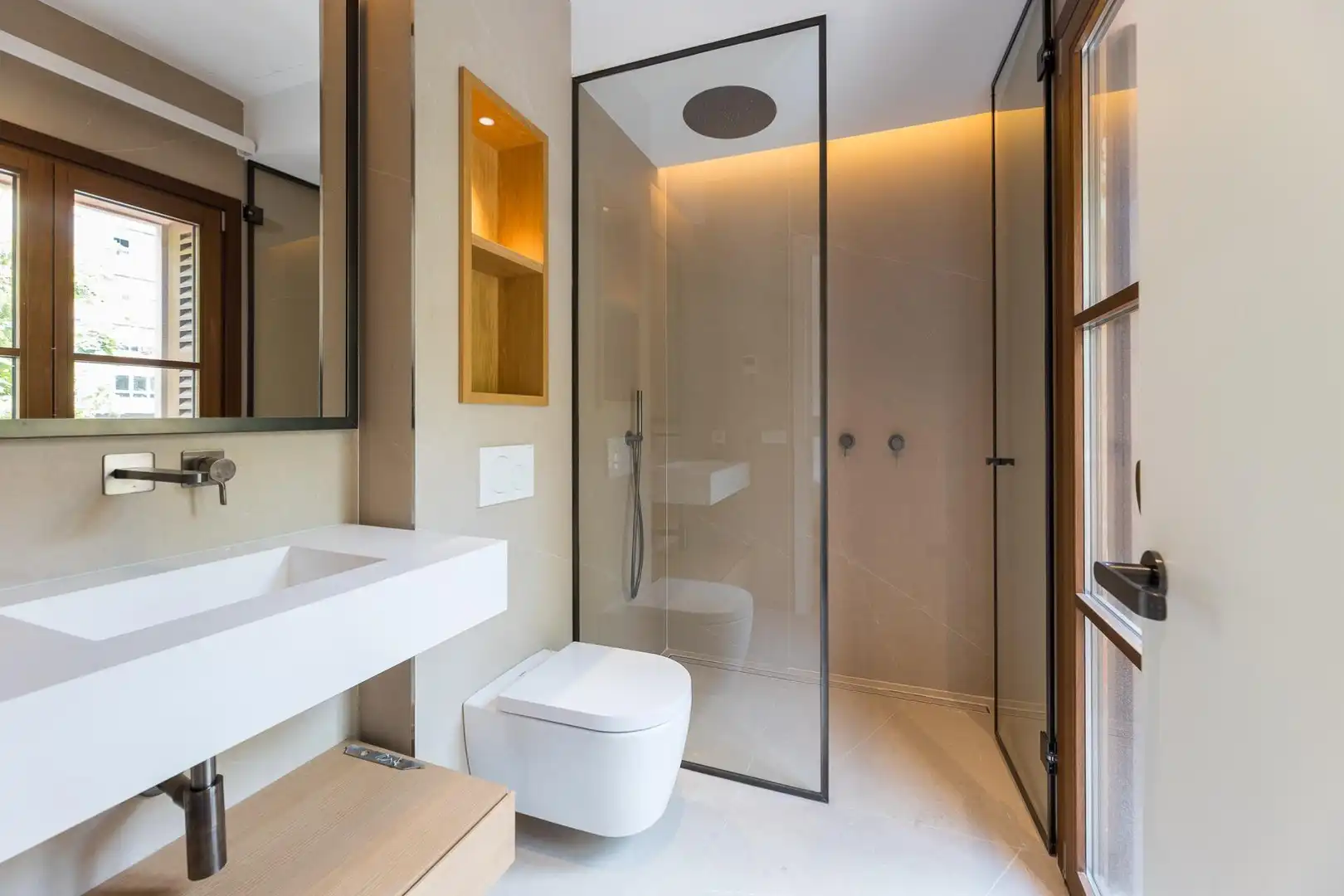 Baño de Piso en venta en  Palma de Mallorca con Aire acondicionado, Calefacción y Parquet