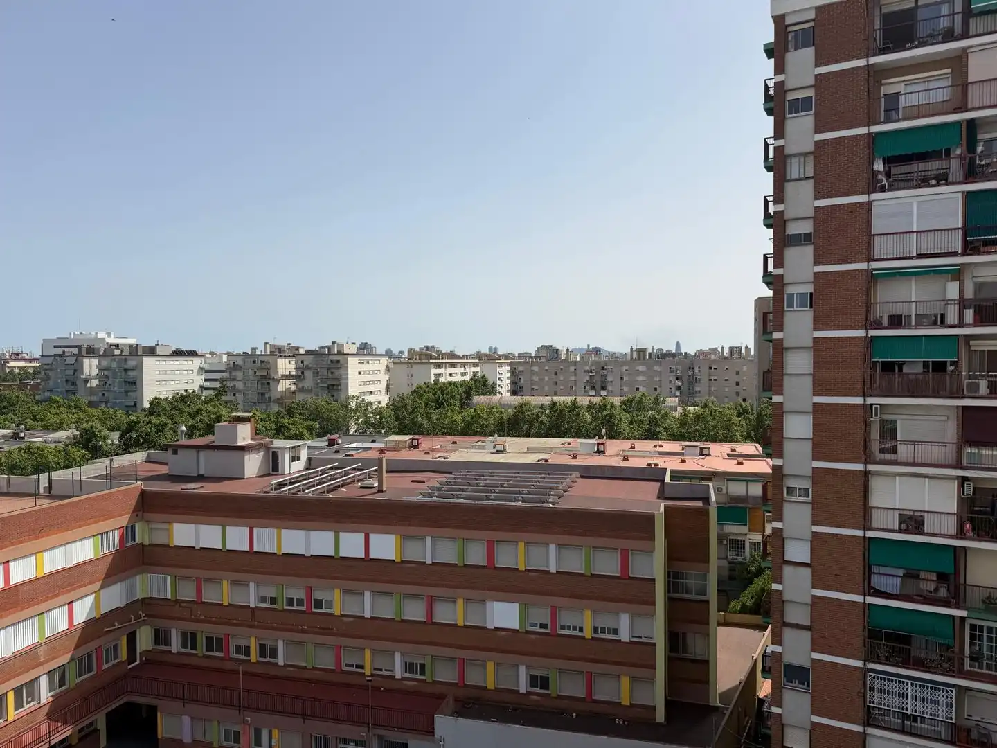 Vista exterior de Piso en venta en Badalona con Aire acondicionado, Calefacción y Parquet