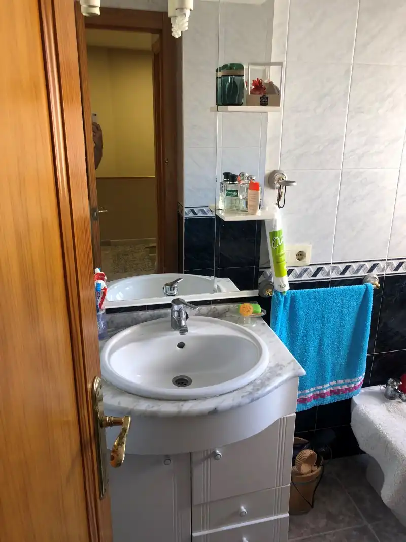 Bany de Casa adosada en venda en Ròtova amb Aire condicionat, Moblat i Balcó
