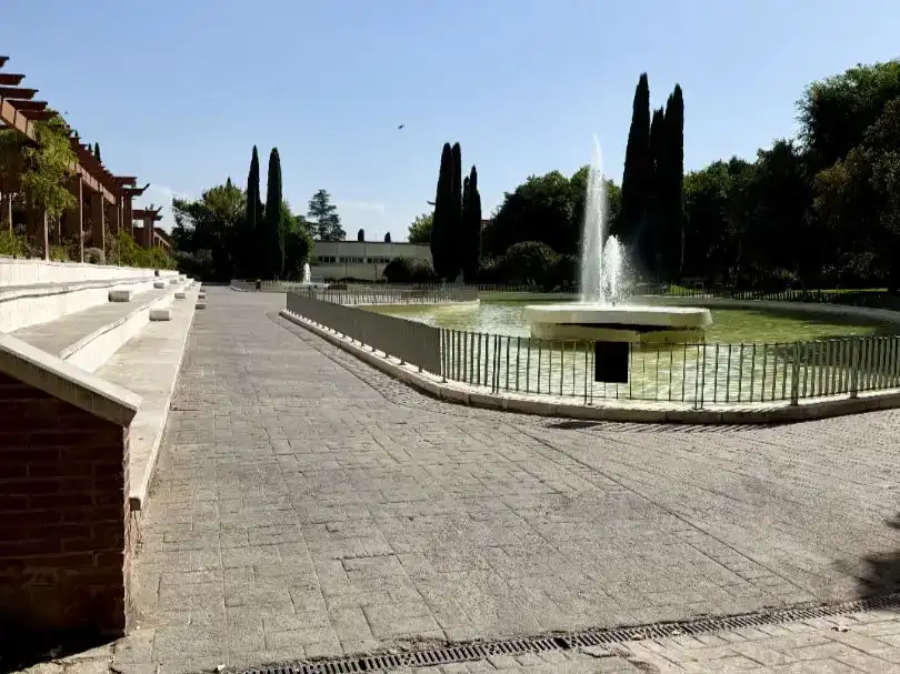 Vista exterior de Piso de alquiler en Móstoles con Balcón